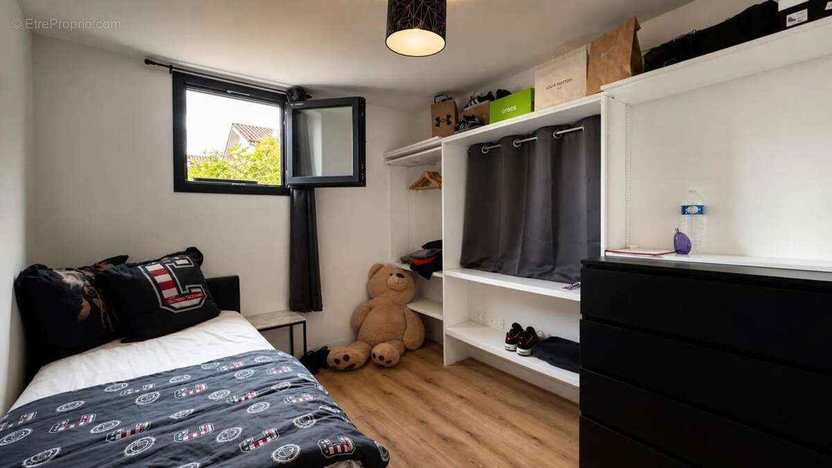 Maison de 5 pièces de 263 m² à Villeurbanne - photo 6