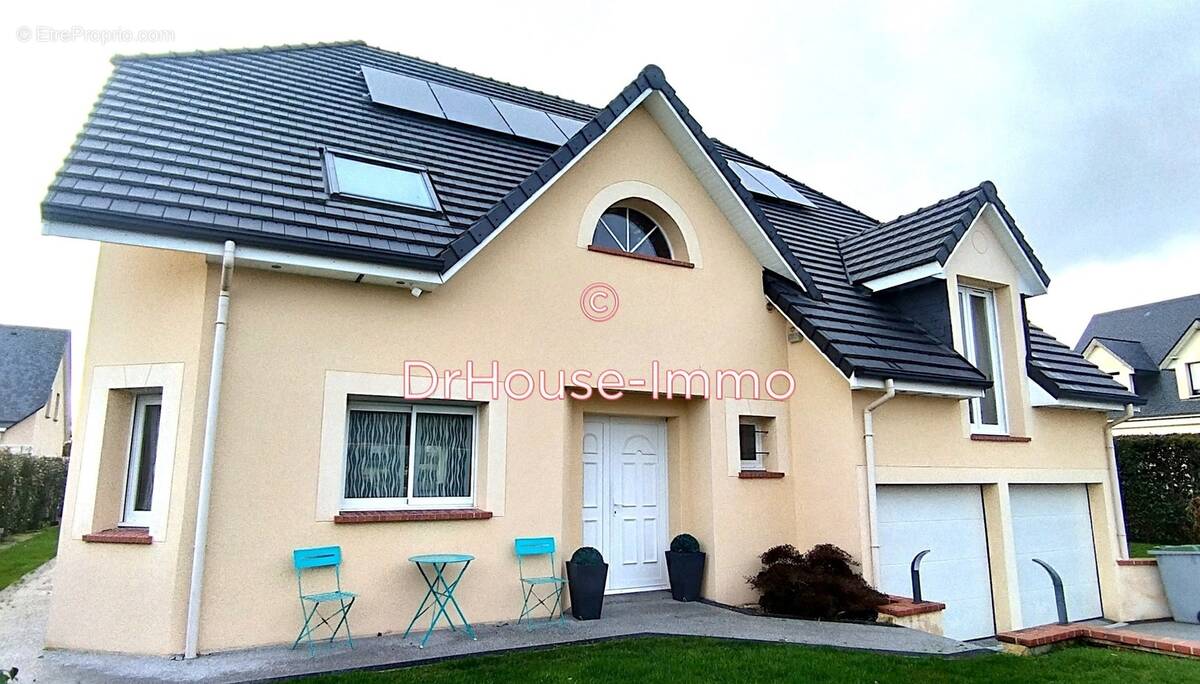 Maison à SAINT-OUEN-DE-THOUBERVILLE