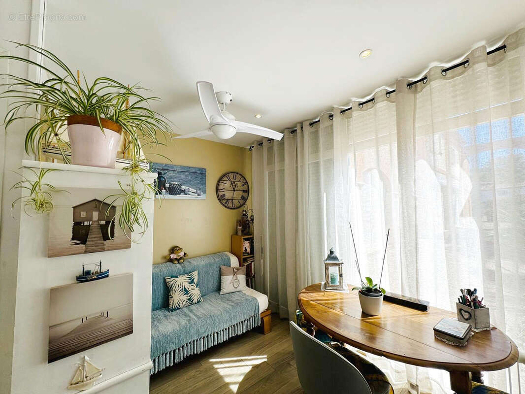 Appartement à COGOLIN