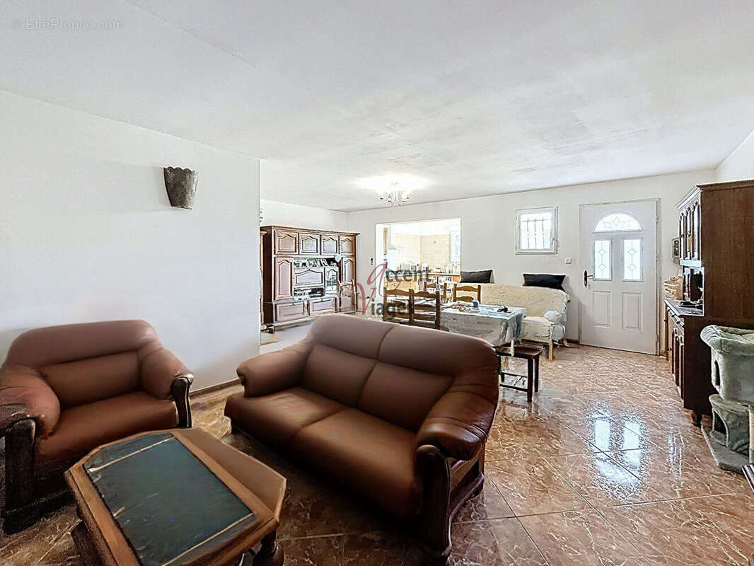 A vendre en viager occupé maison en campagne de Saint Andiol. - photo 7