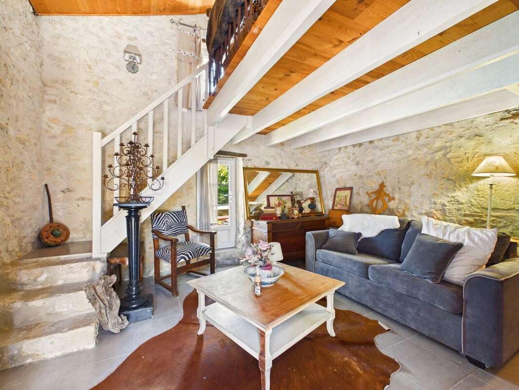 Maison de charme avec piscine a proximité du bourg médiéval de Penne d'Agenais - photo 15