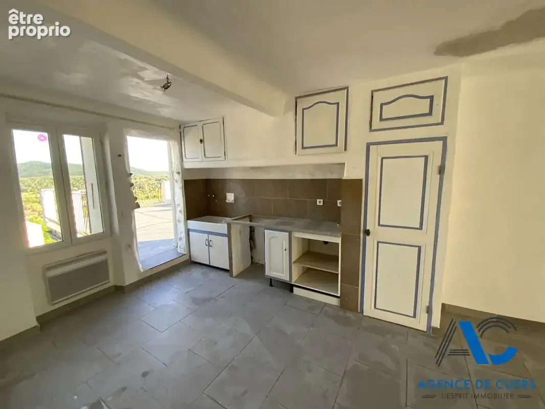 Appartement à CARNOULES