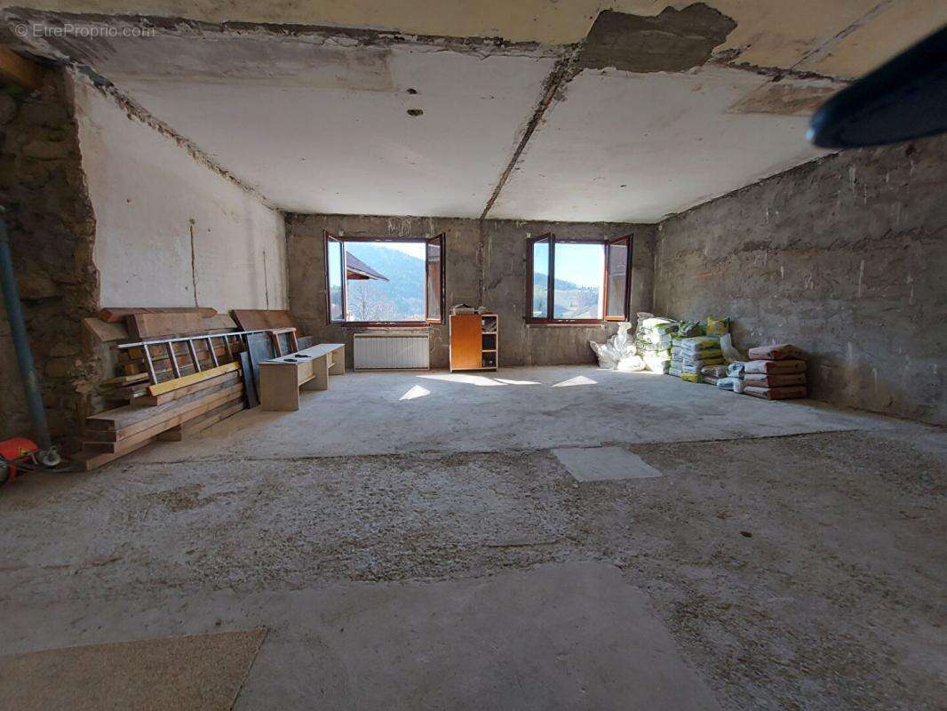 Appartement à TALLOIRES