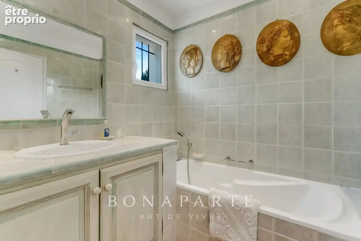 Golfe de saint tropez - grimaud - villa proche du village - calme - photo 17