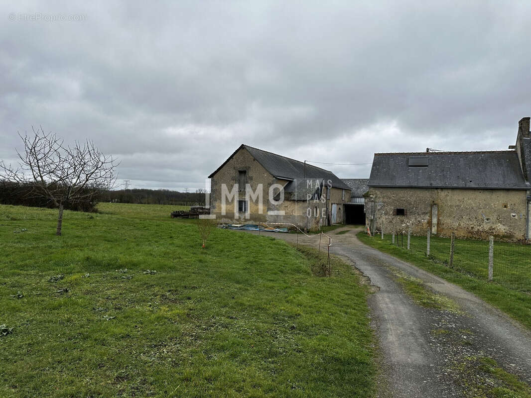 Maison à BUEIL-EN-TOURAINE