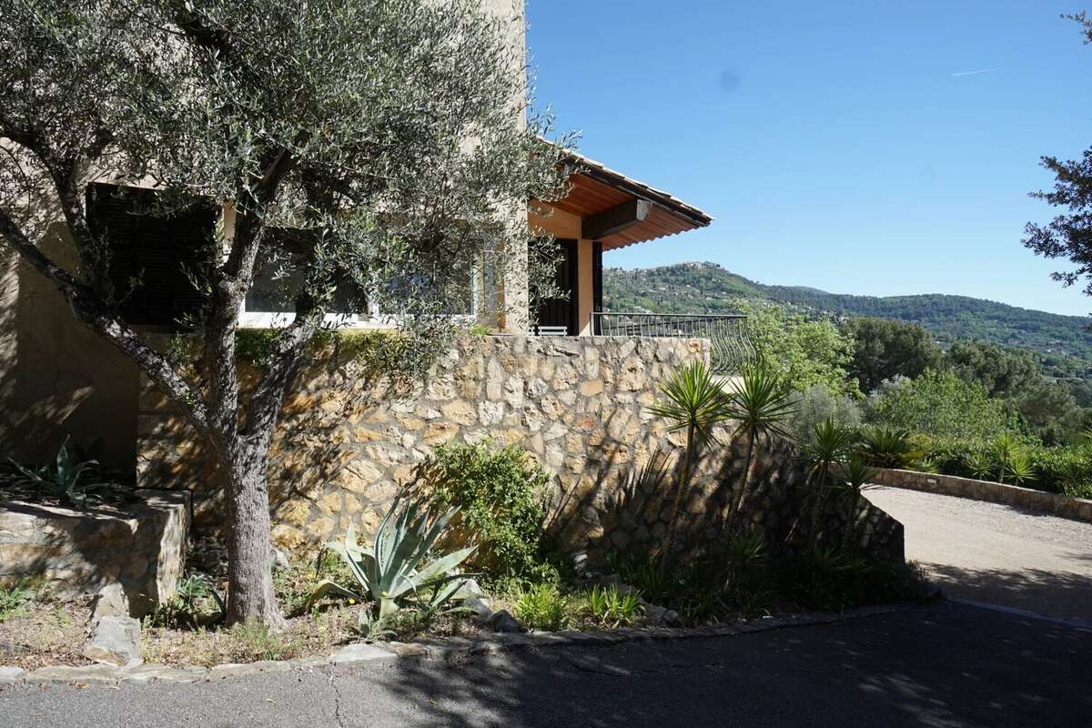 Maison à SPERACEDES