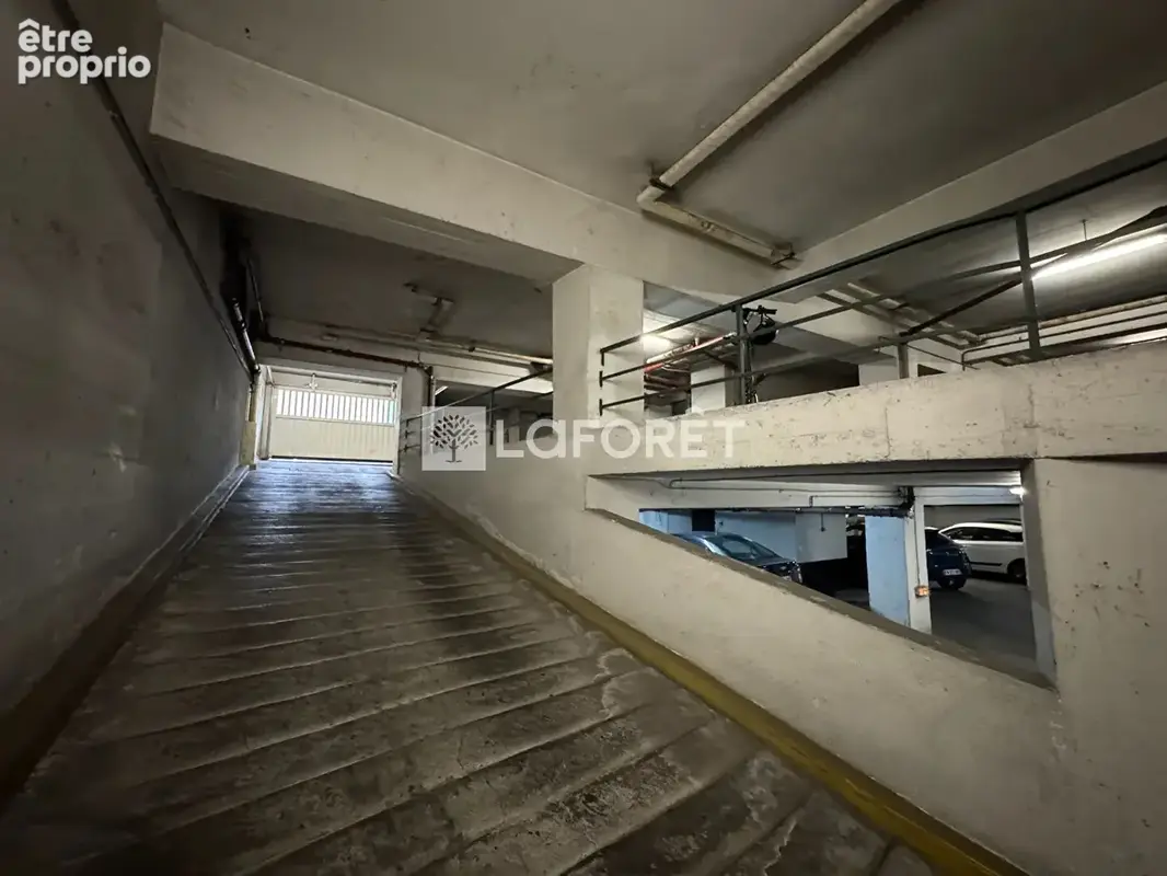 Emplacement de parking Marseille 1er (possible 2 places) - photo 6
