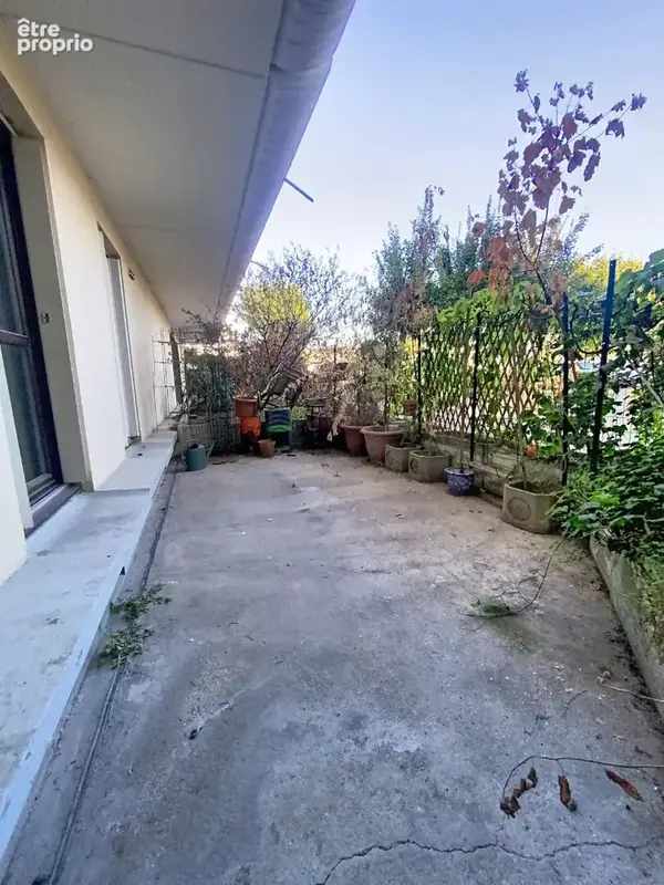 La Courneuve  - 4 pièces - 77,43 m²  - Terrasse -  Parking - Résidence récente et calme - photo 3