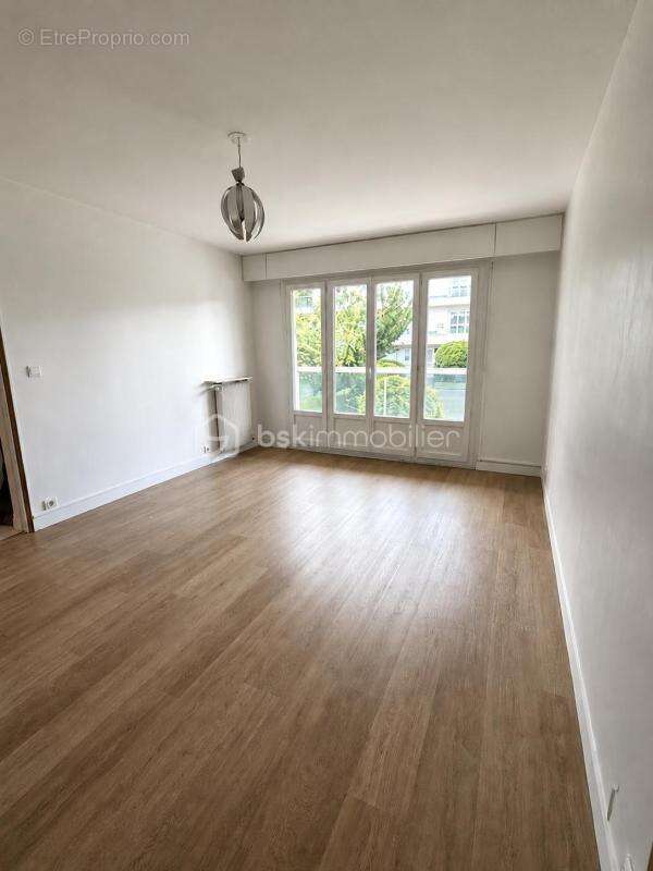 Appartement à MAISONS-LAFFITTE