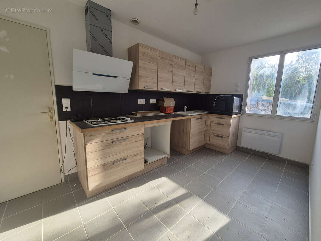 Maison à SAINT-ELIPH