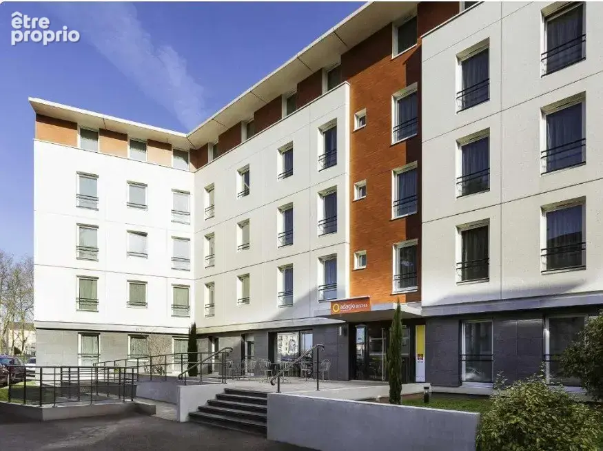 INVESTISSEMENT LOCATIF  Orléans  Résidence Affaires Aparthotel Adagio Access Orléans - 7,28% de rentabilité - photo 1