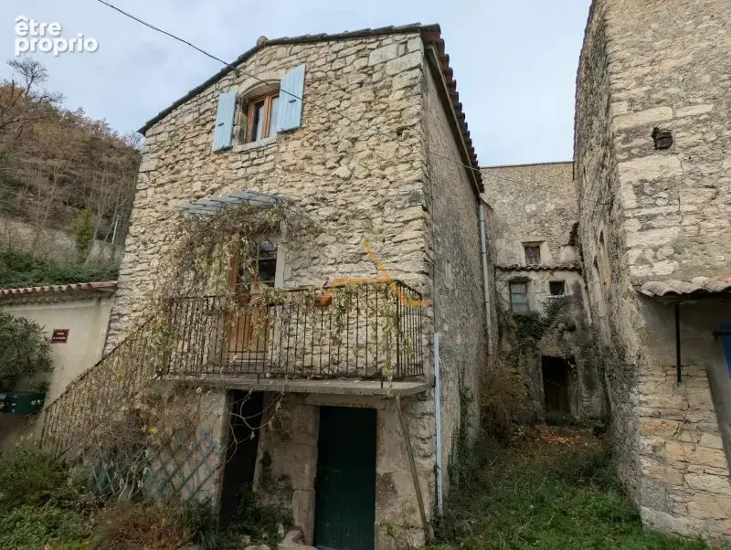 Maison de village à vendre à Montjoux  Environ 170 m² avec cour et jardin - photo 3