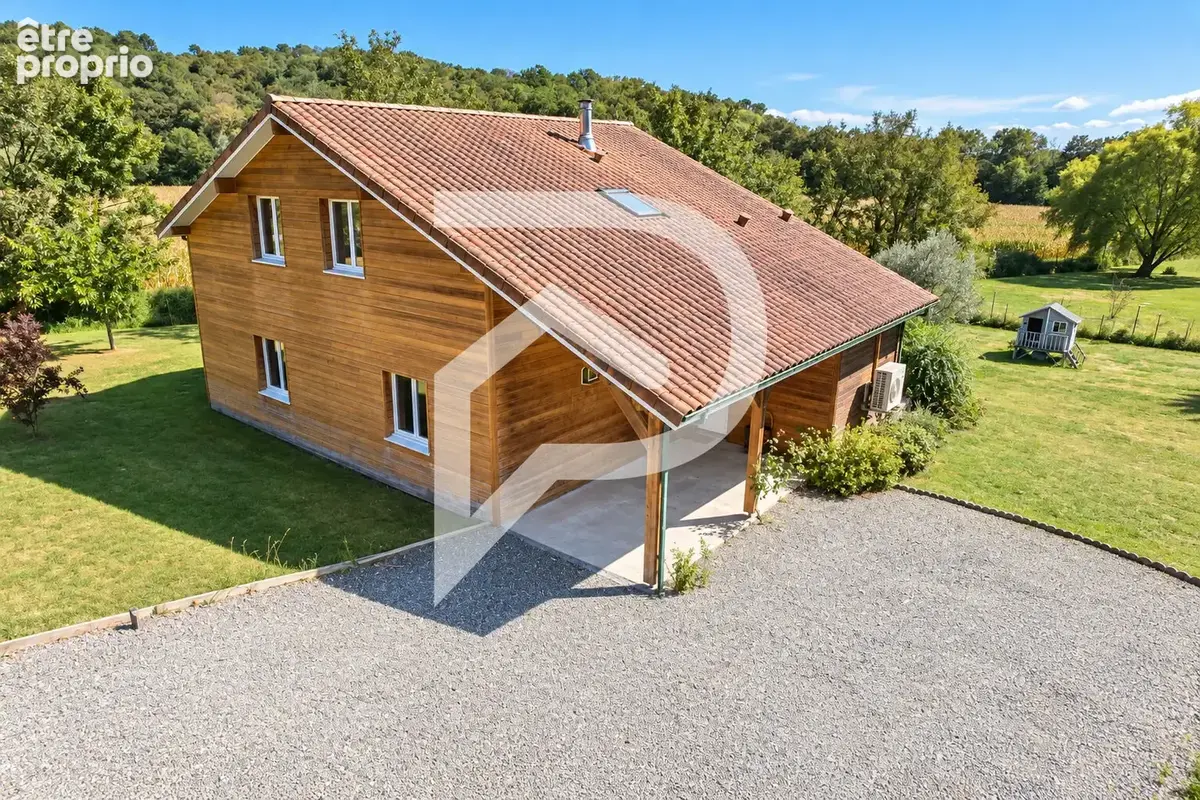 Maison de 134 m² sur un parc de 2 500 m². - photo 3