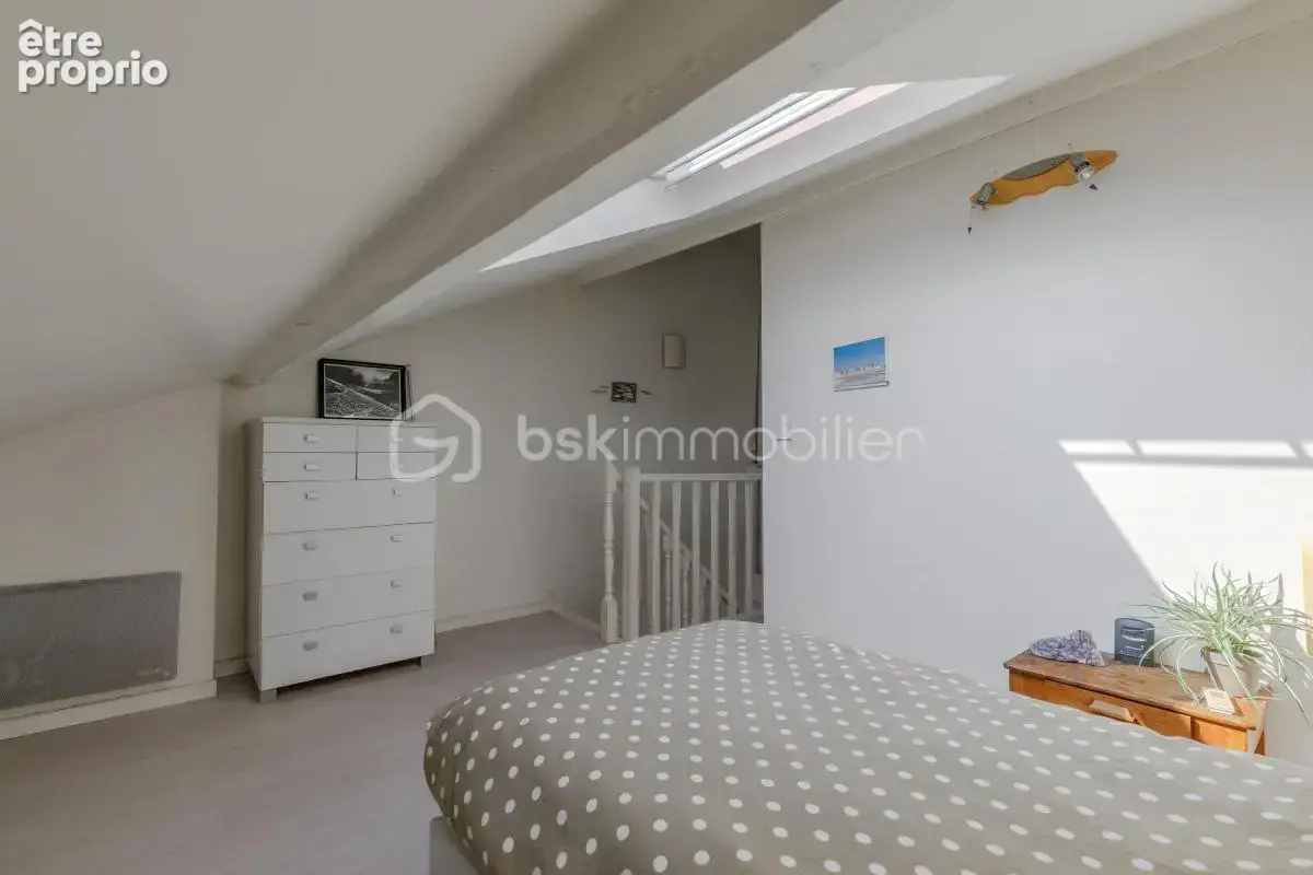 Charmant T3 traversant en duplex au sein d'une petite copropriété à MONTCHAT Lyon 3 - photo 7