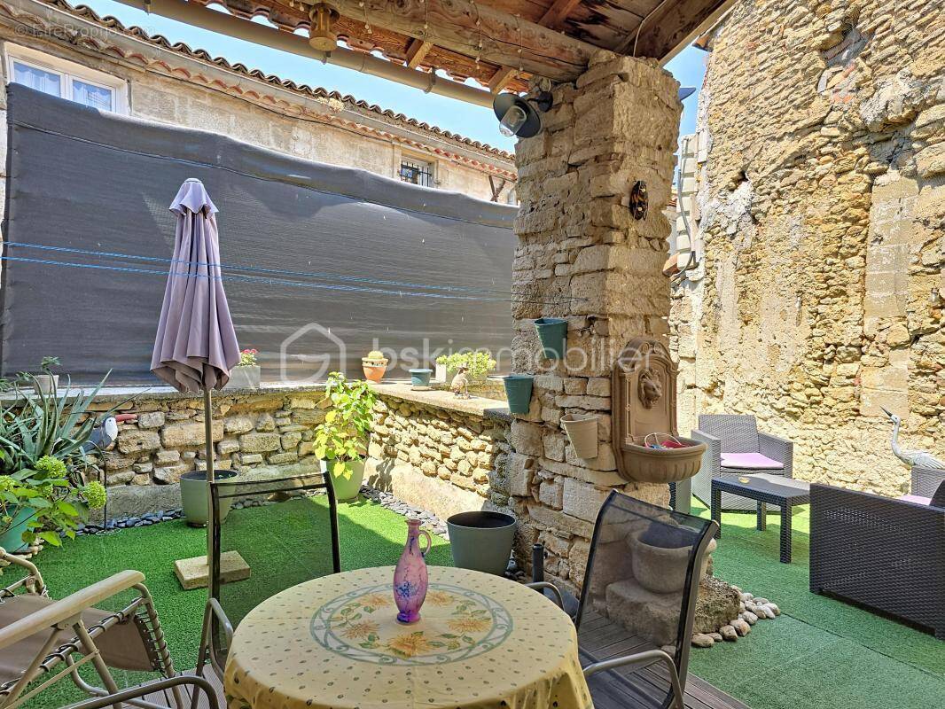Maison de village avec terrasse et garage au coeur de Meynes - photo 1