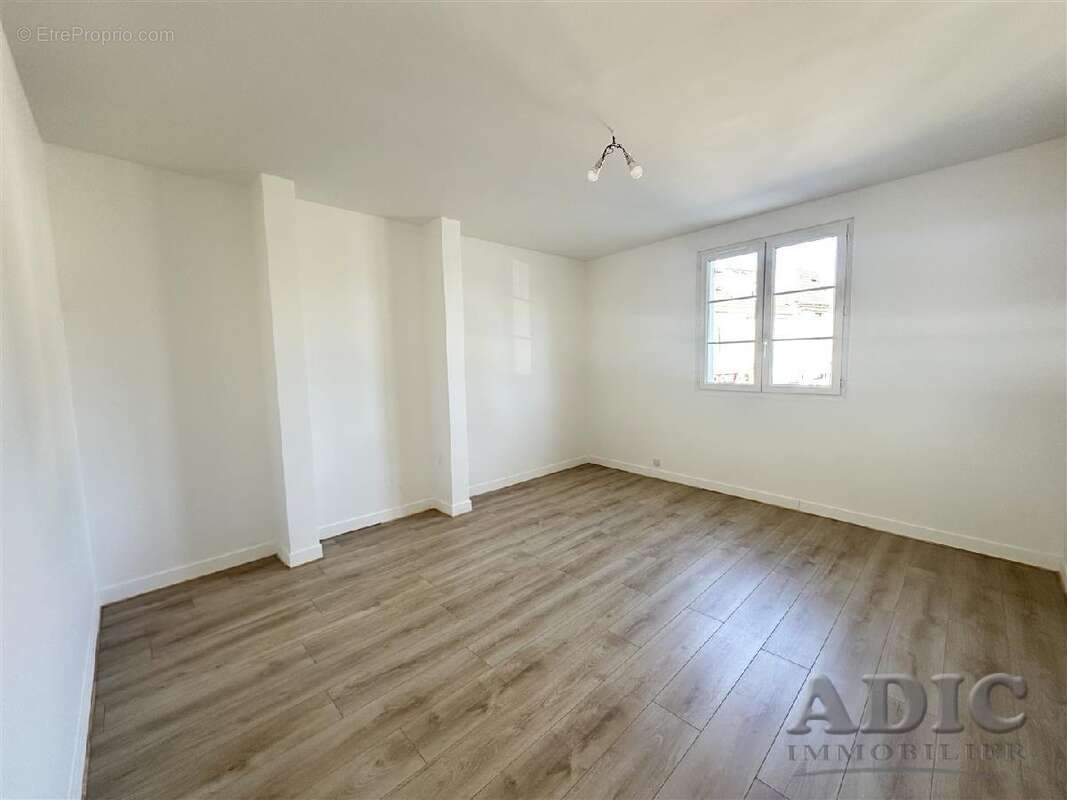 Appartement à DAMMARTIN-EN-GOELE