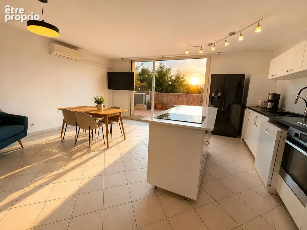 ** (83500) La Seyne SUD ** APPARTEMENT 3 Pièces ** Dernier Etage ** Grande Terrasses ** VUE Dégagée MER **3 pièce(s) 67 m2 - photo 3