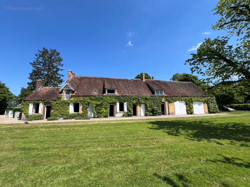 Propriete et sa piscine - photo 3