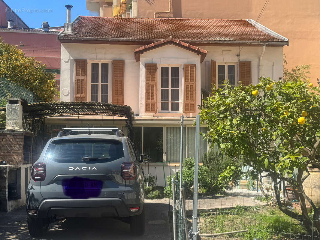 Maison à MENTON