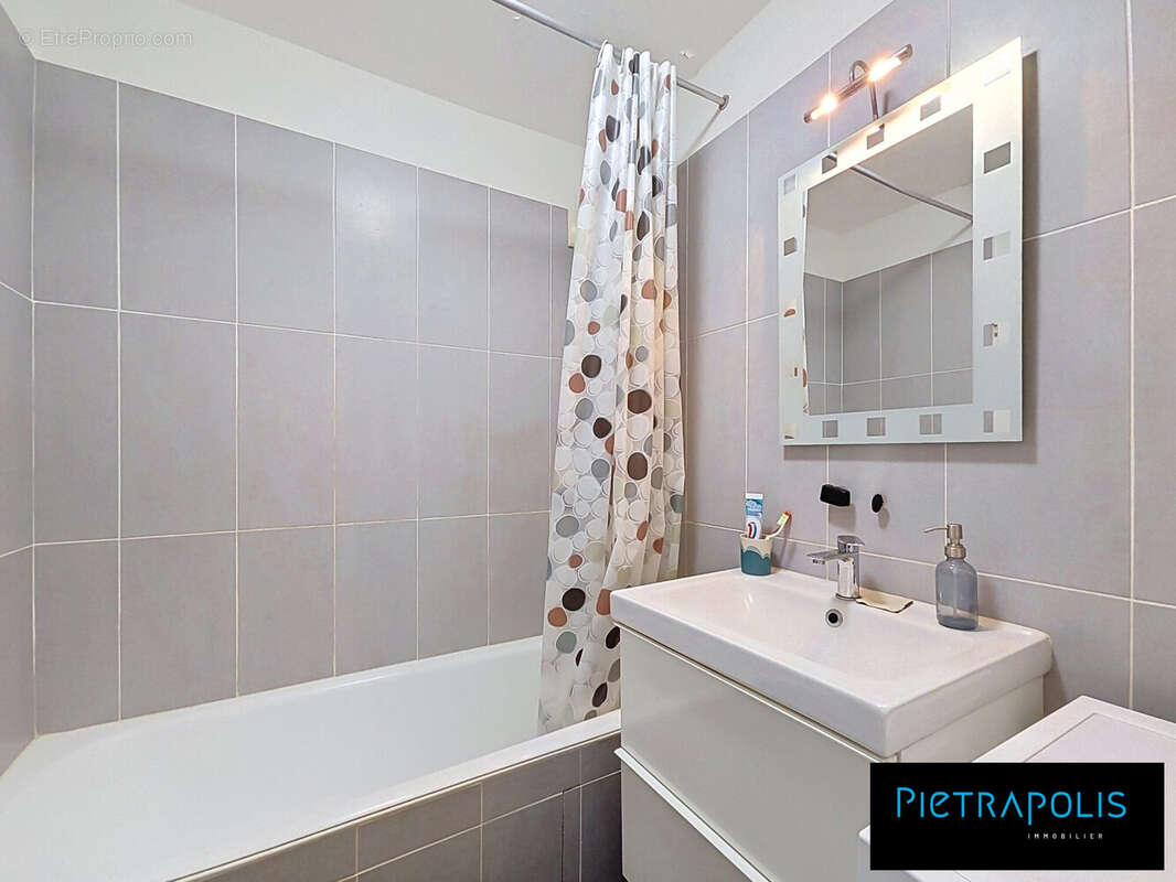 Appartement 71 m² à Lyon-8e  - photo 6