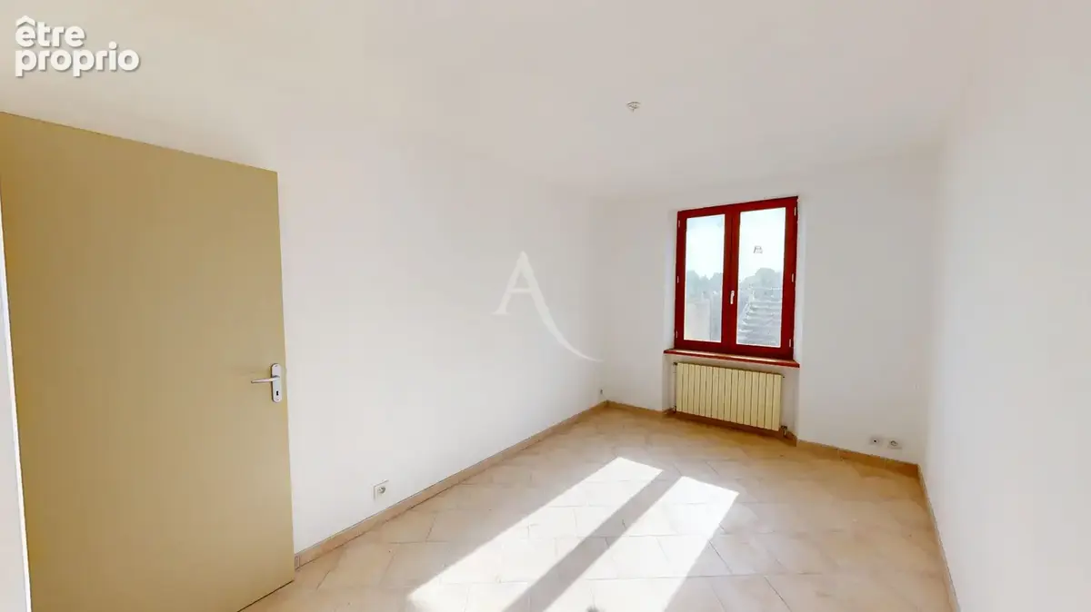 Maison de plain-pied avec remise de plus de 60 m² et extérieur - photo 6