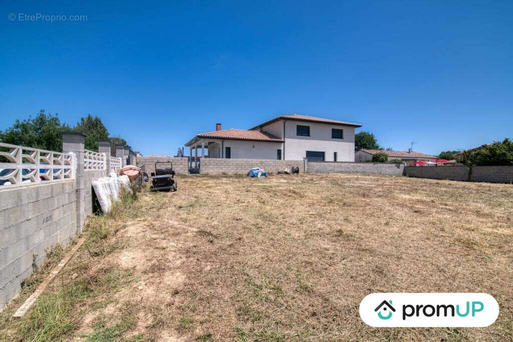 Terrain à MONTAUBAN