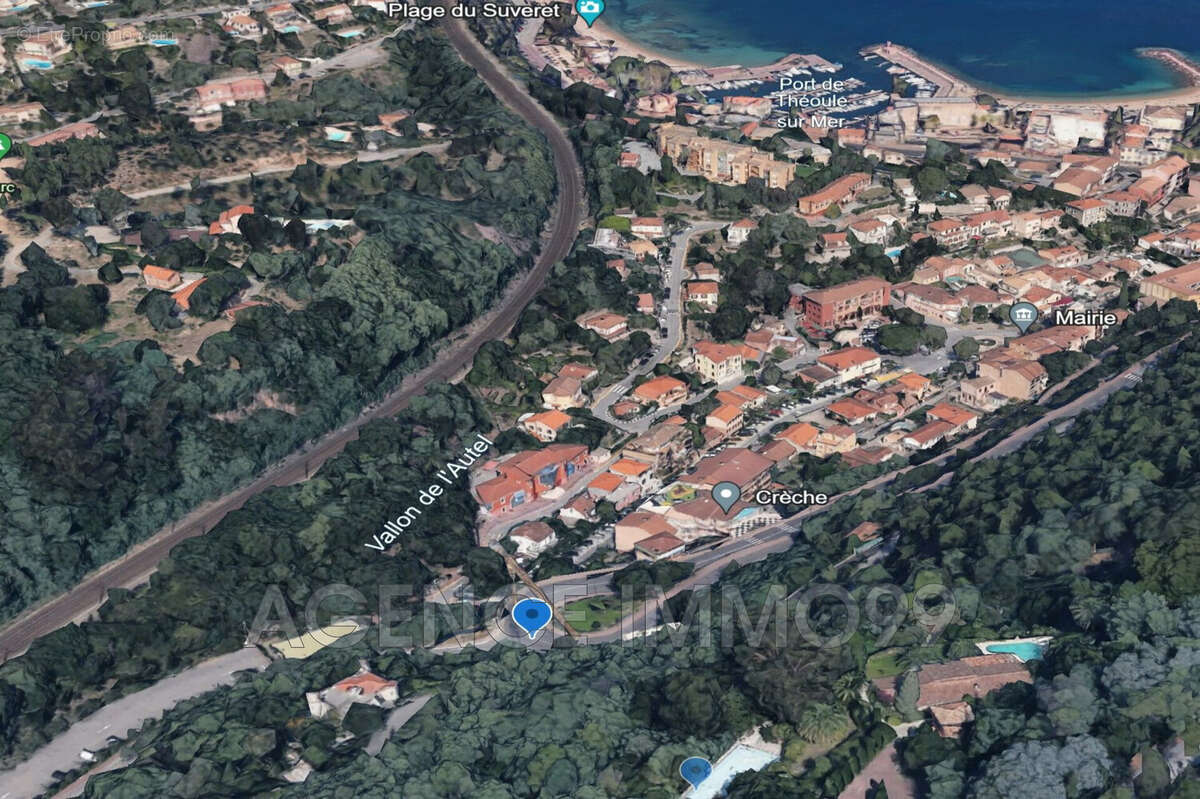 Parking à THEOULE-SUR-MER