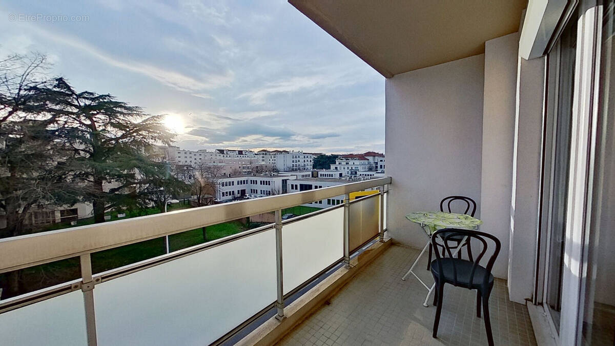 Appartement à LYON-3E