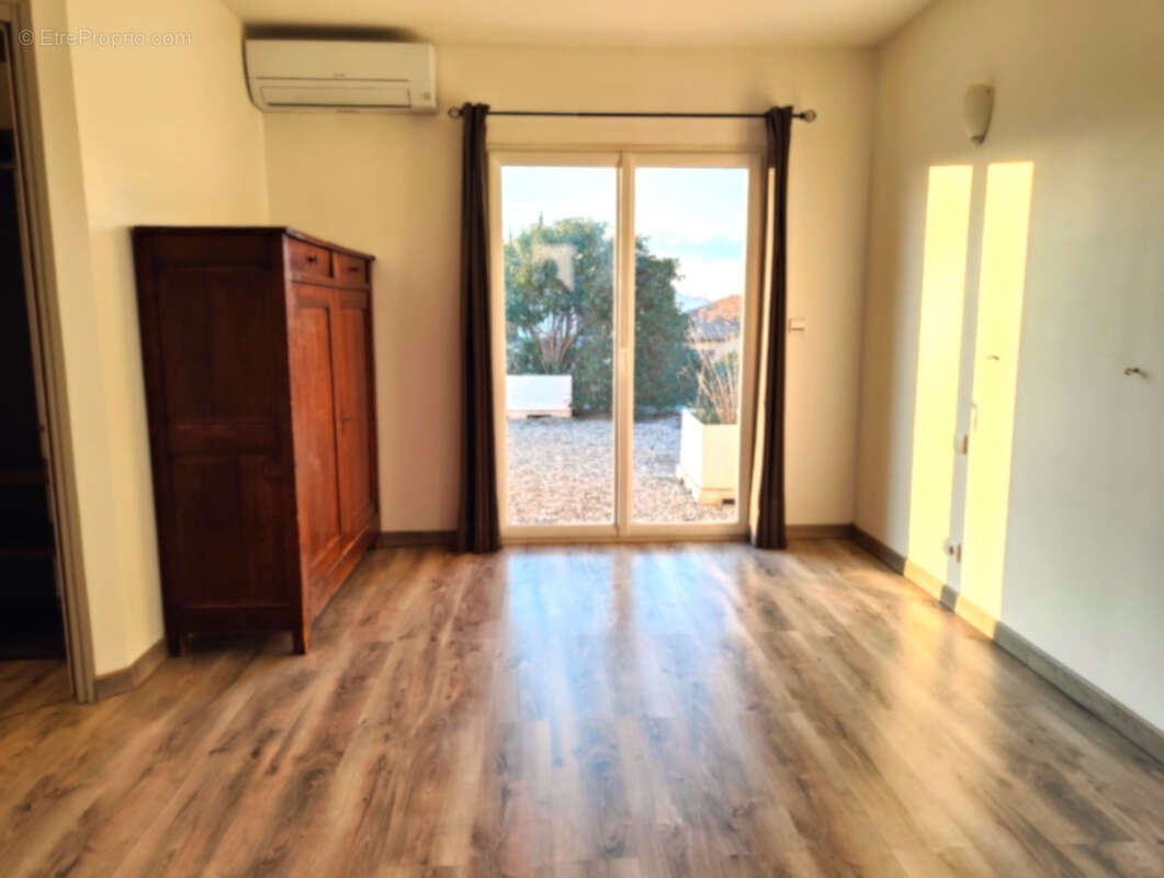 Maison à VILLENEUVE-LES-MAGUELONE