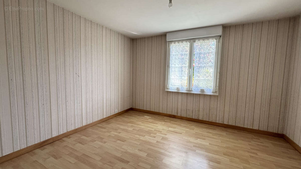 Maison à LE RELECQ-KERHUON