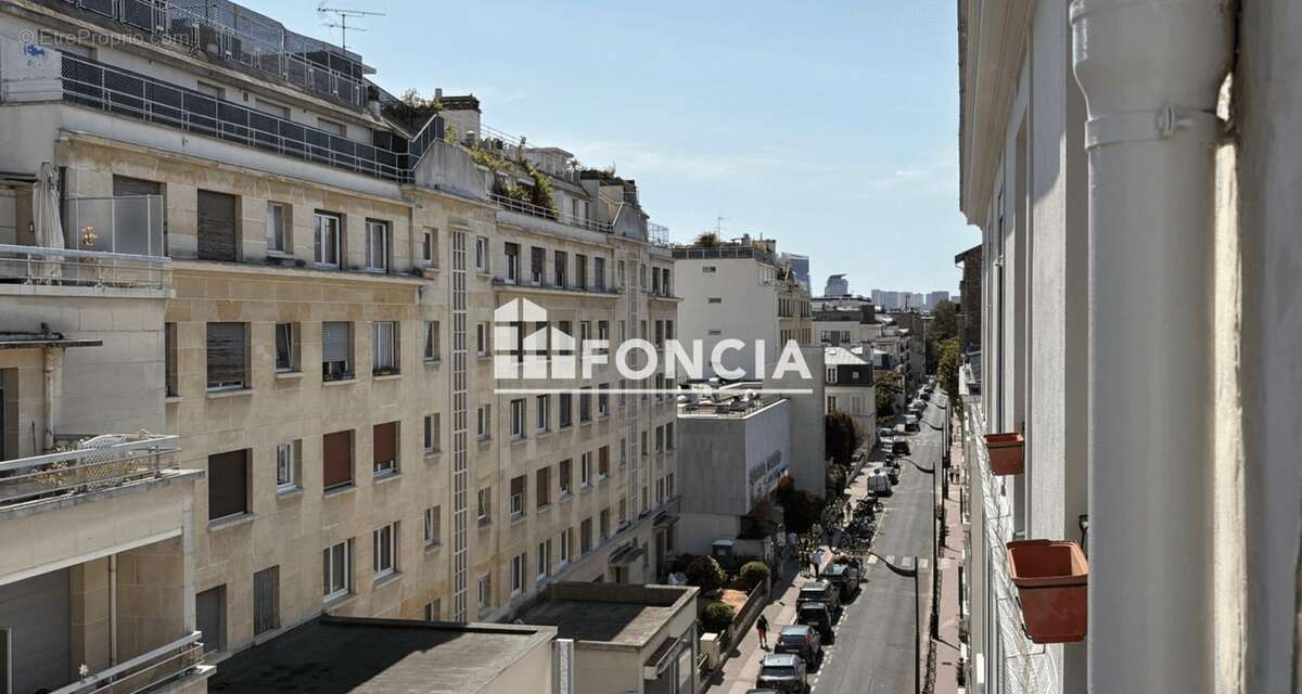 Avenue du Général de Gaulle 2P dernier étage avec balcon - photo 7