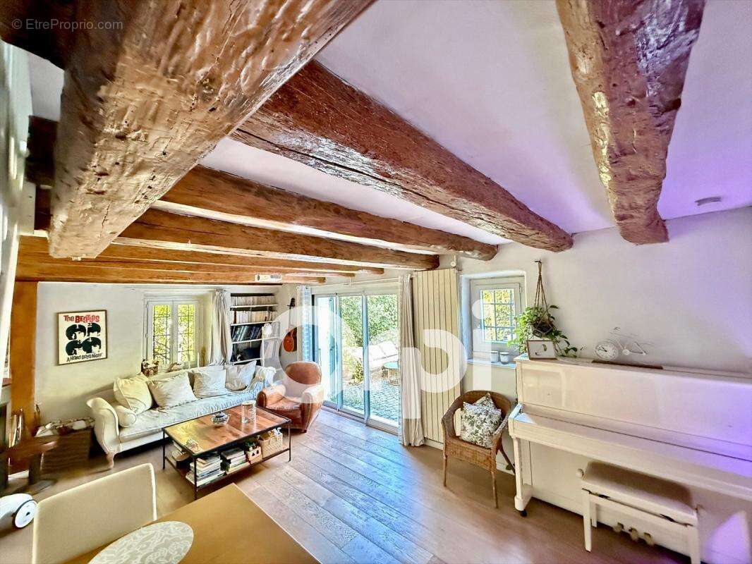 Maison à MONTBONNOT-SAINT-MARTIN