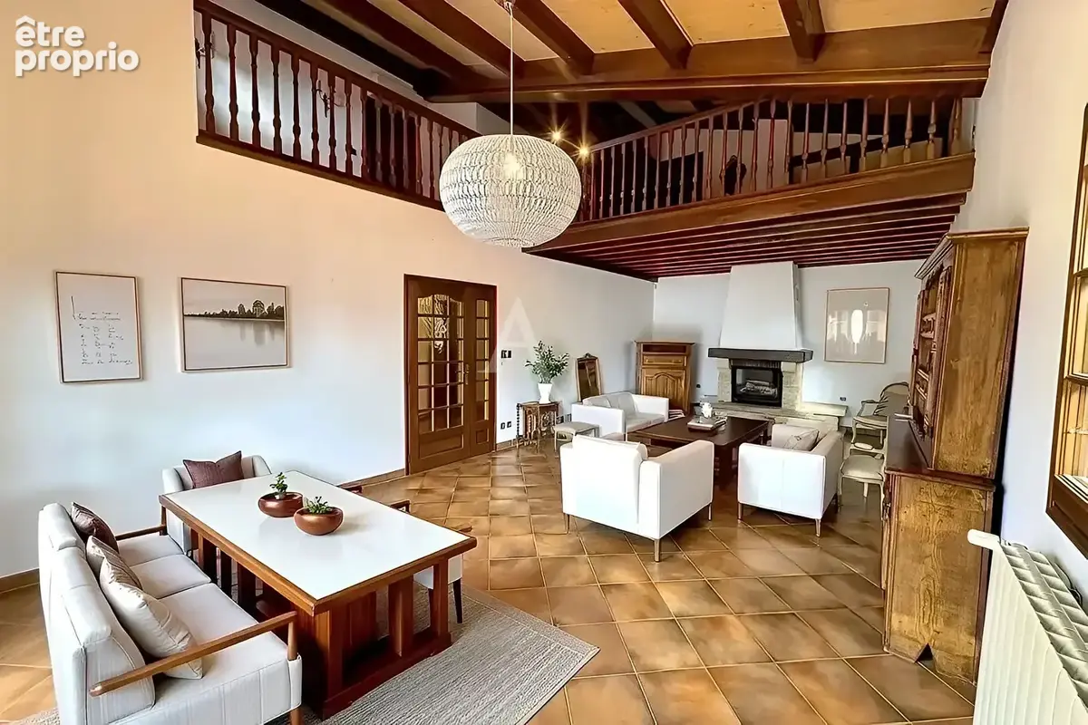 Maison Sète 7 pièces 242 m² + dépendance - photo 2