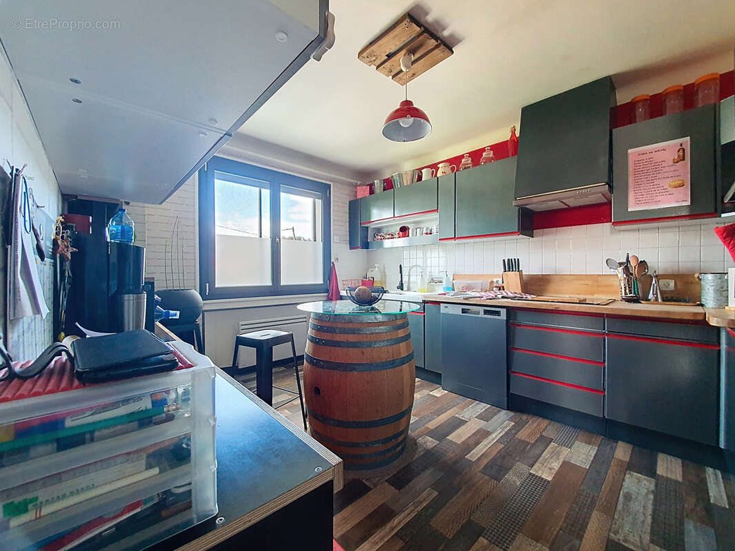 *** SOUS OFFRE *** Maison de 97 m2 avec sous sol dans un cadre féerique - photo 8