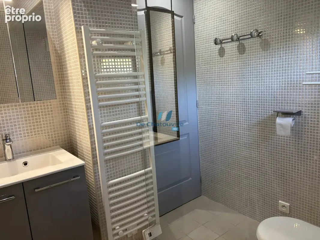 Villa + 2 appartements indépendants à Sanary Sur Mer - photo 7