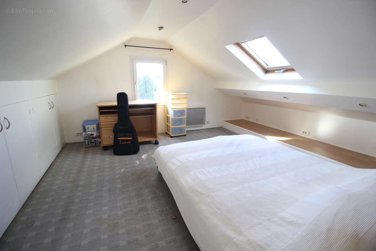 Maison à LIMEIL-BREVANNES