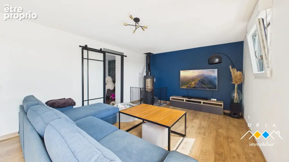 BOUXIERES AUX DAMES - Maison moderne avec beaux volumes - photo 4