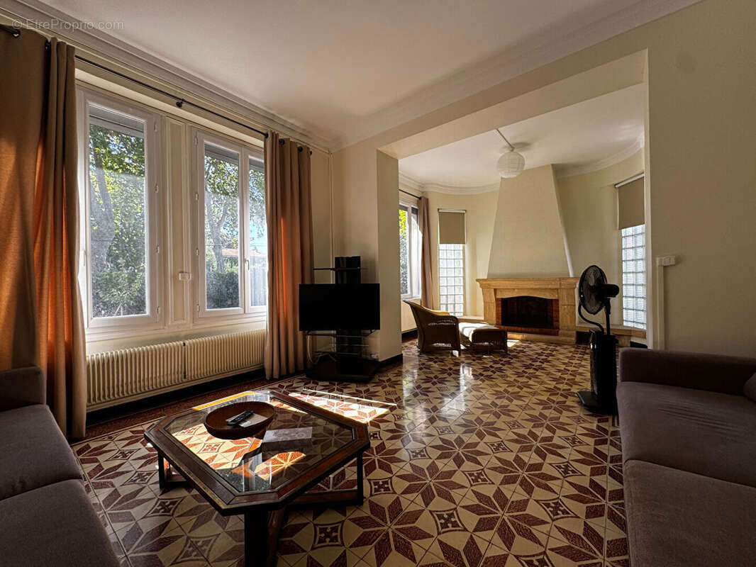 Maison à LEZIGNAN-CORBIERES