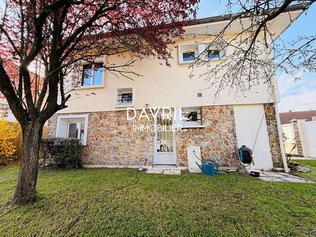 Maison à CONFLANS-SAINTE-HONORINE