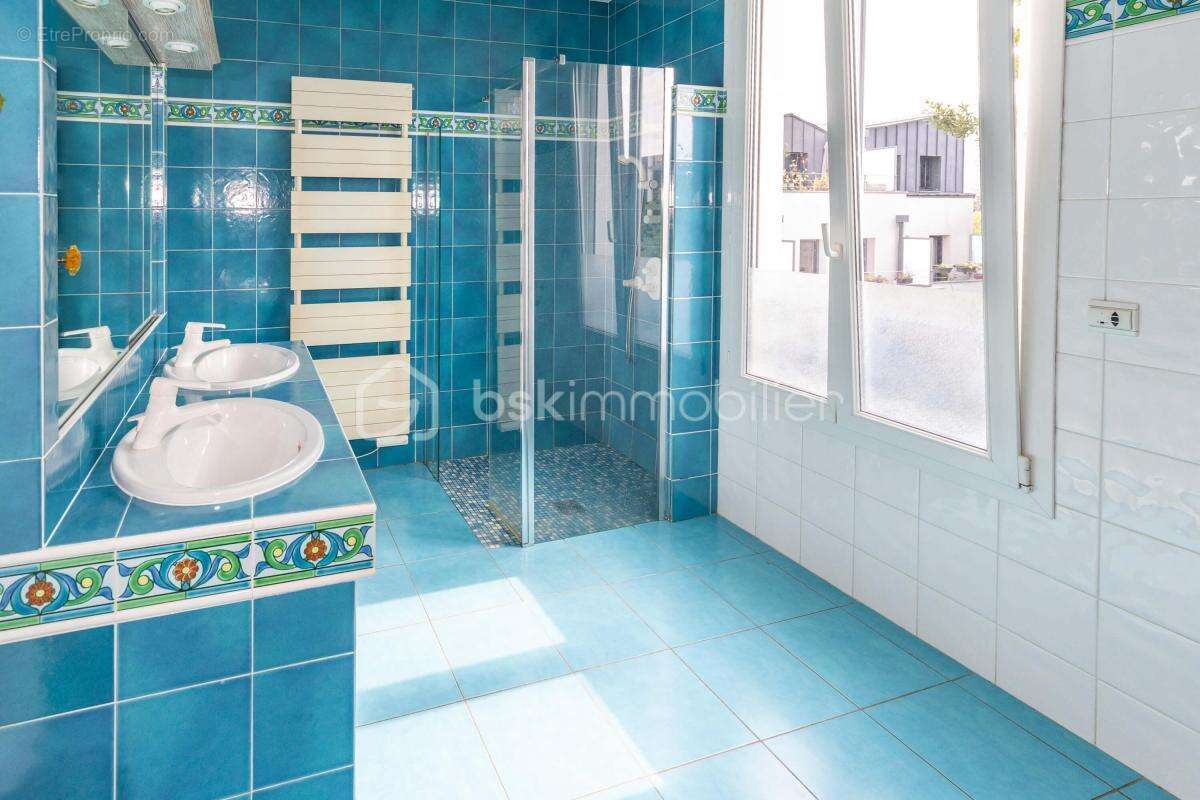 Maison à BOIS-COLOMBES