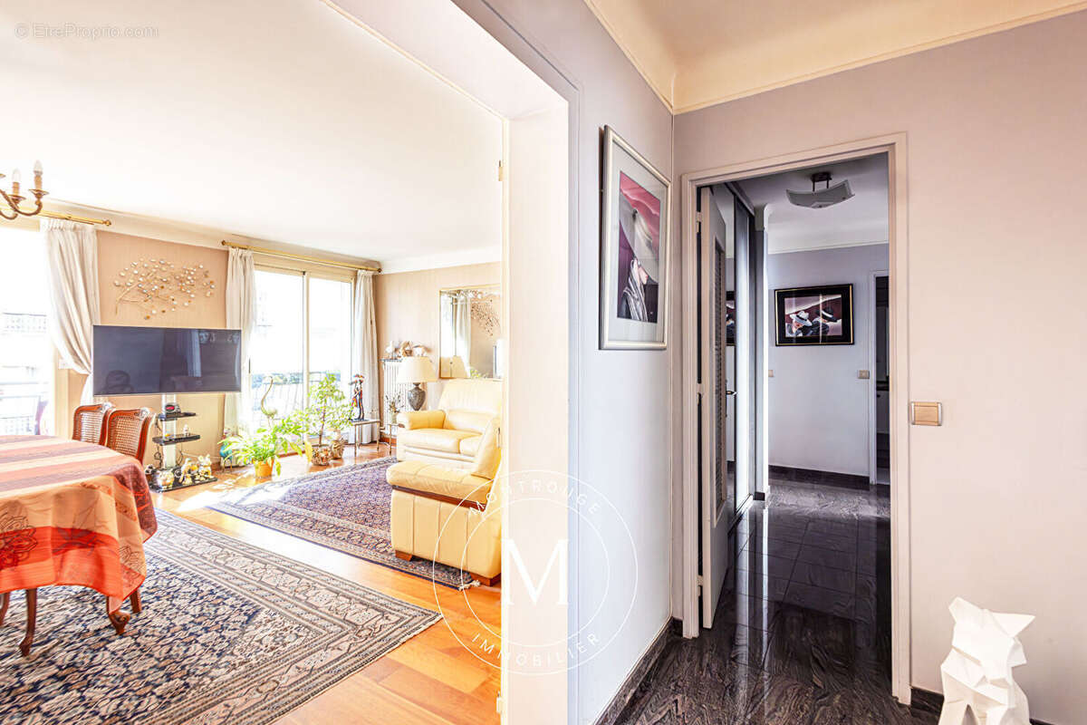 Appartement à MONTROUGE