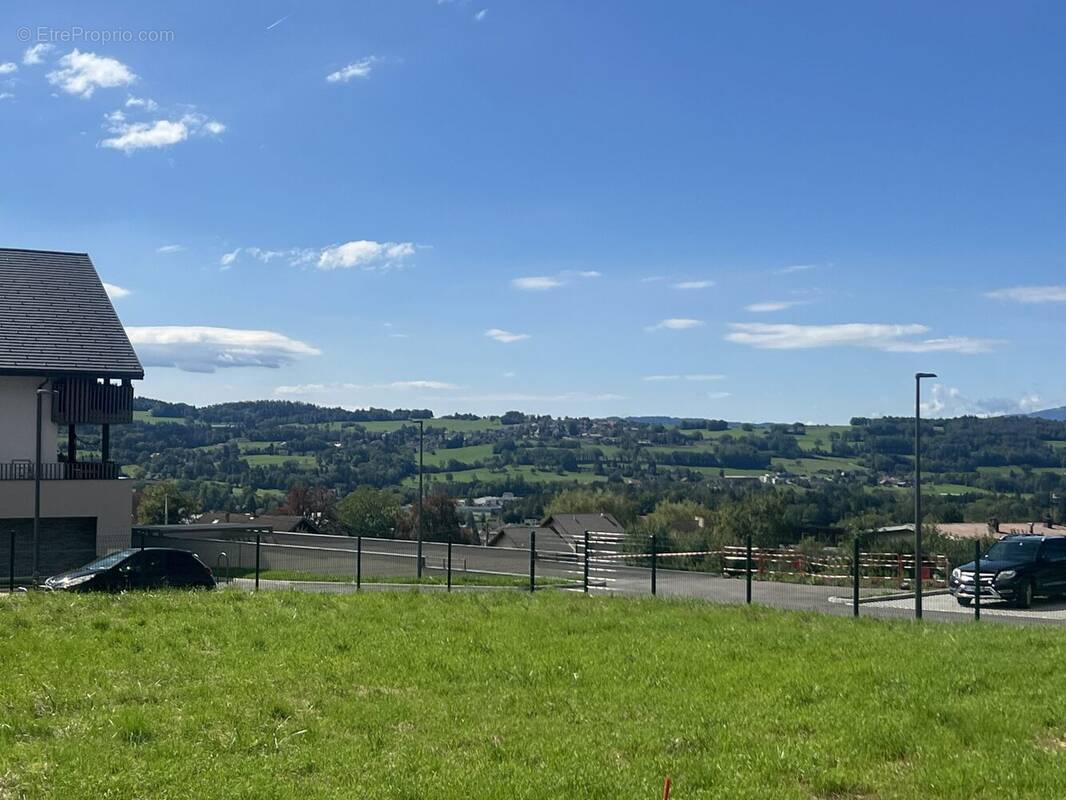 Terrain à VIUZ-EN-SALLAZ