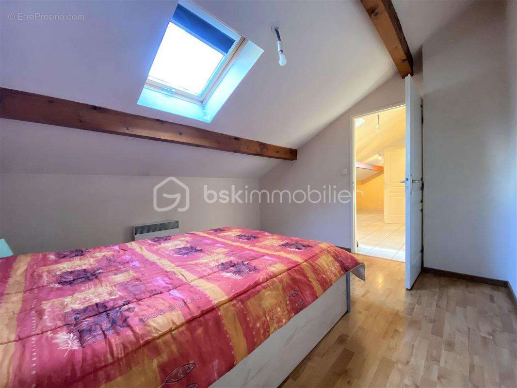 Appartement à VARCES-ALLIERES-ET-RISSET