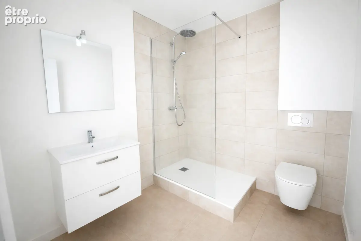 Duplex 67 m² avec jardin privatif et 2 places de parking - photo 8