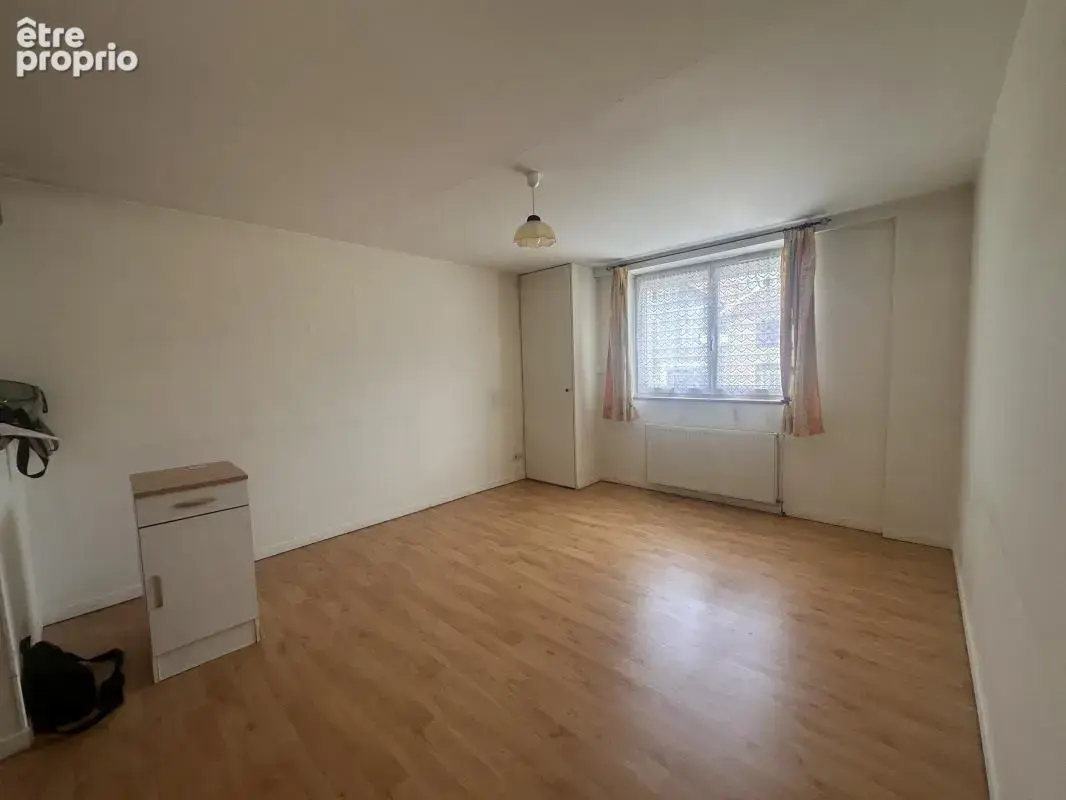 Appartement 130 m² à Le Palais-Sur-Vienne  - photo 4