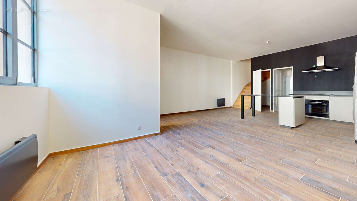 Appartement à BYANS-SUR-DOUBS