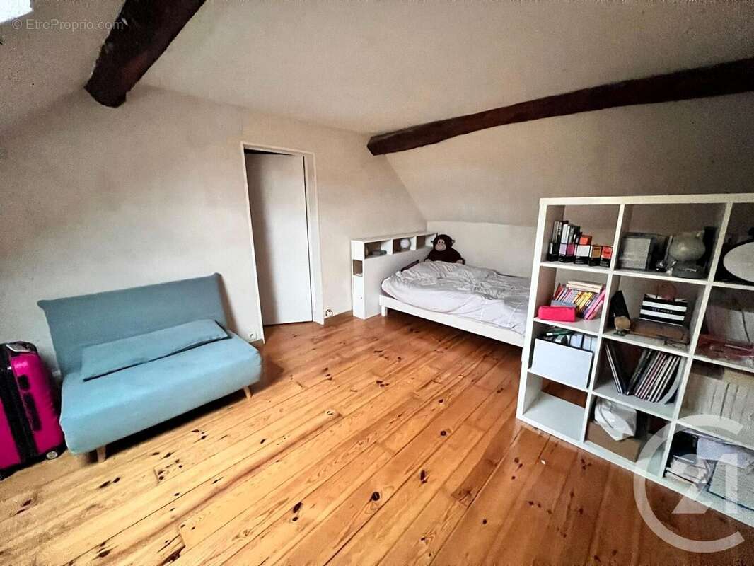 Maison à LE PLESSIS-BELLEVILLE