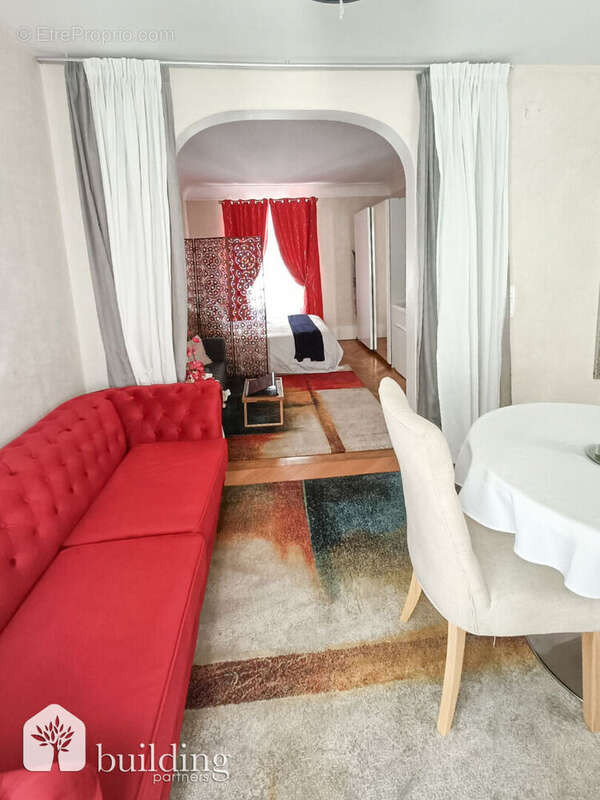 Appartement à PARIS-17E