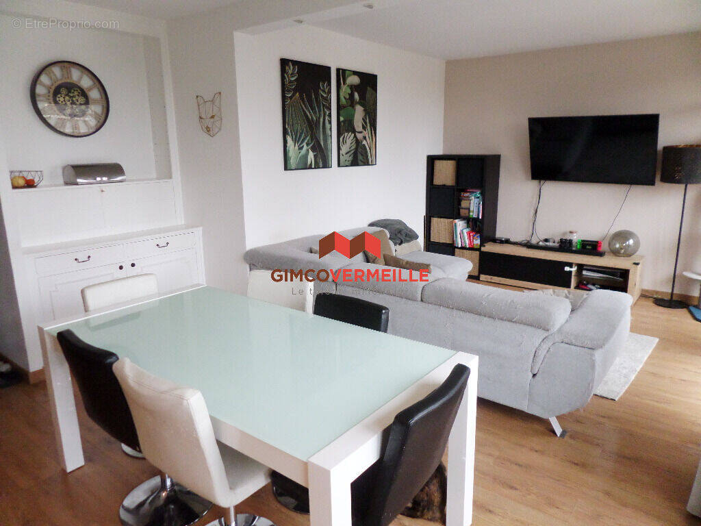 Appartement à LA CELLE-SAINT-CLOUD