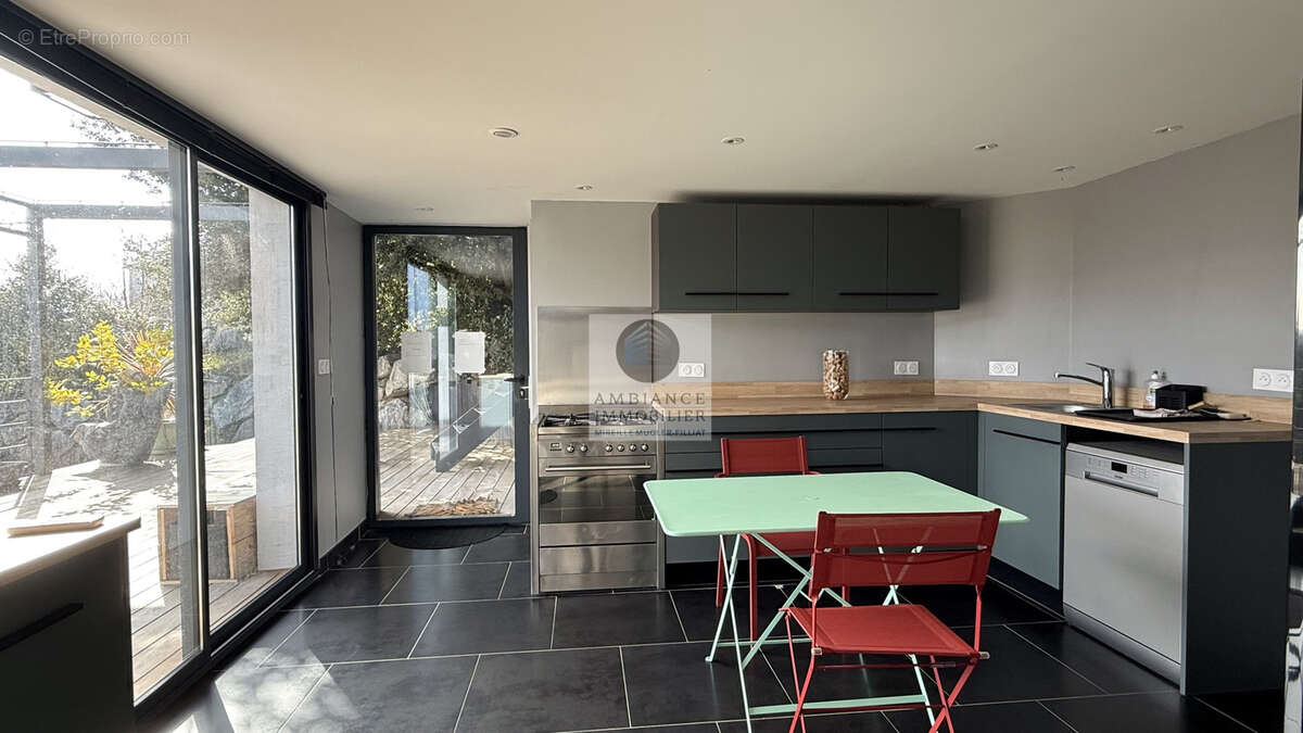 Maison à SAINT-PERAY